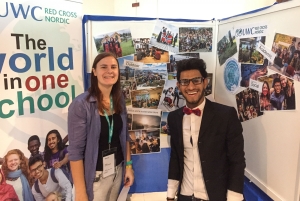 Tess (Netherlands) and Mohammed (Iraq) at the RCN information stand 