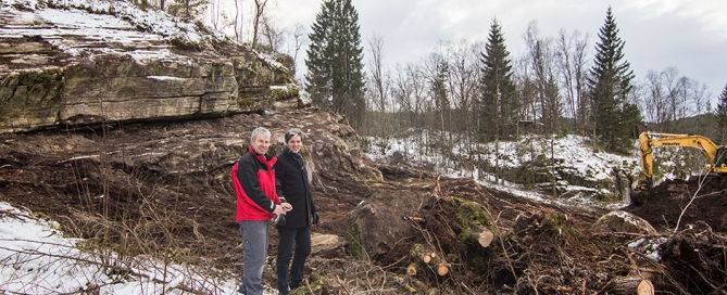 Arne Osland and Vidar Jensen at the building site