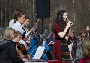 Bjørg Hansen sings at the Foundation Stone Ceremony