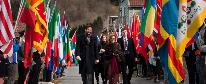 Her Majesty Queen Sonja during her last visit to the College in 2014