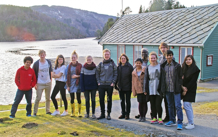 Students and Natur og Ungdom visitors