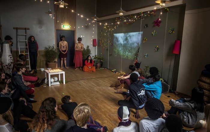 A workshop about life in the tropical rainforest